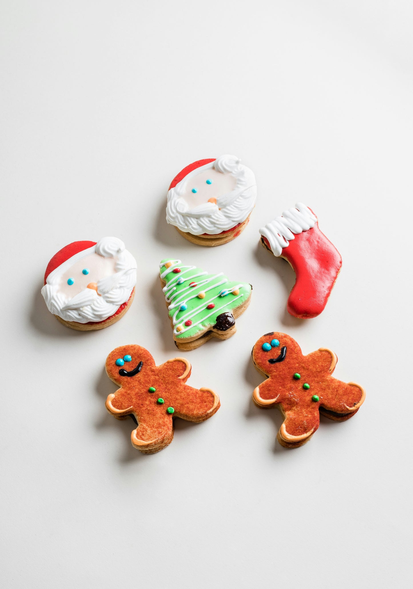 Decorative Sweet Cookies: Shaping, Finishing, and Presentation